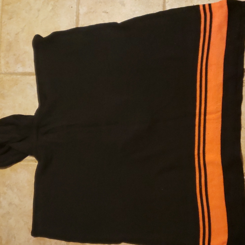 NHL Philadelphia  Flyers Sweater with hood NWT - Picture 3 of 3